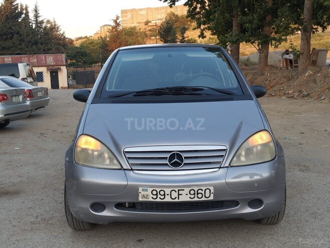 Mercedes A 140-1