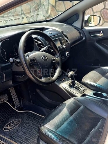 Kia Cerato-8