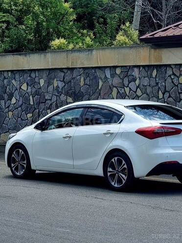 Kia Cerato-5