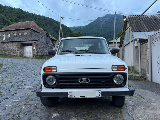 LADA (VAZ) Niva-1