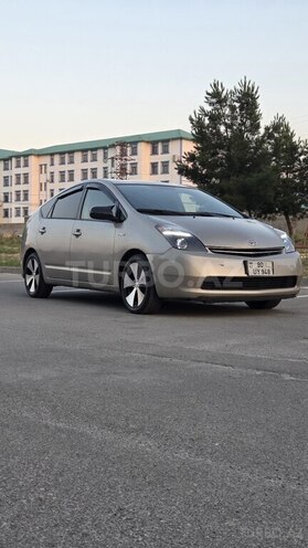 Toyota Prius-4