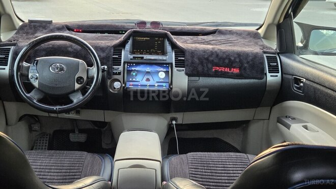 Toyota Prius-5