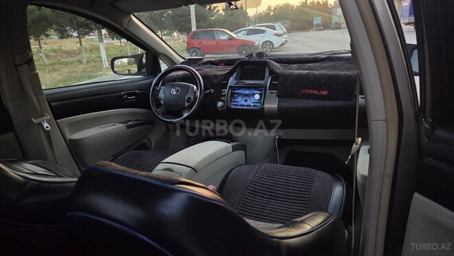 Toyota Prius-6