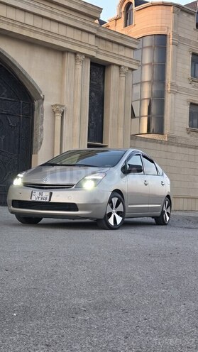Toyota Prius-10