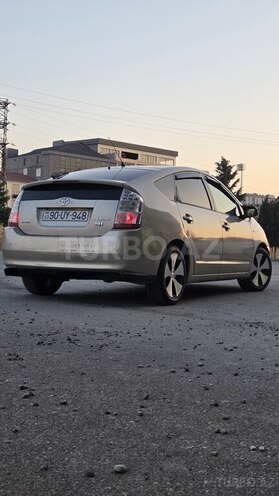 Toyota Prius-7