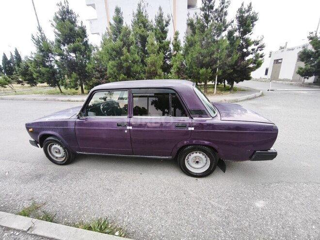 LADA (VAZ) 2107-2