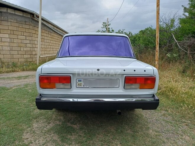 LADA (VAZ) 2107-4