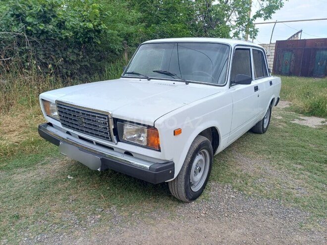 LADA (VAZ) 2107-5