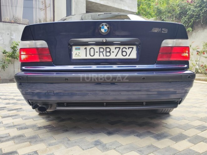 BMW 320-7