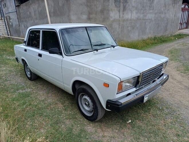 LADA (VAZ) 2107-8