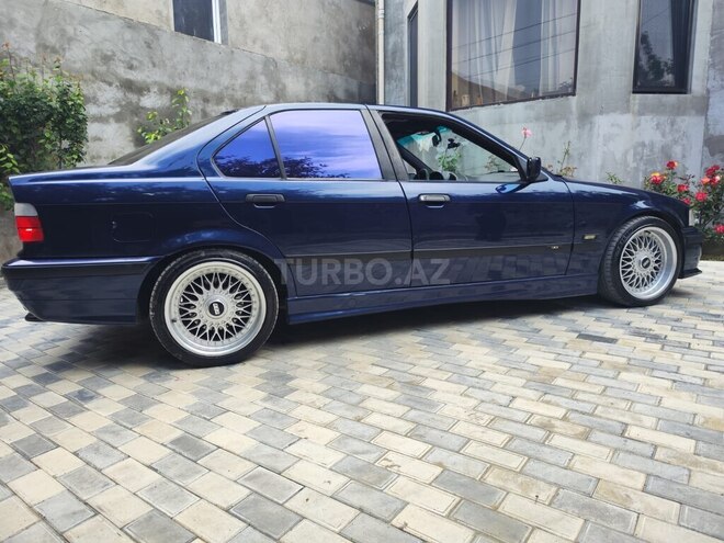 BMW 320-5