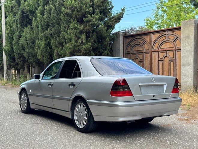 Mercedes C 180-3