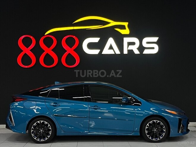 Toyota Prius-5