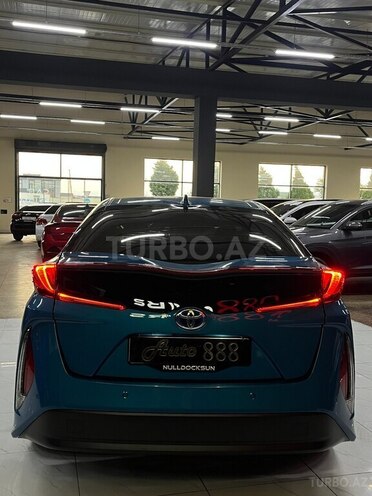 Toyota Prius-7