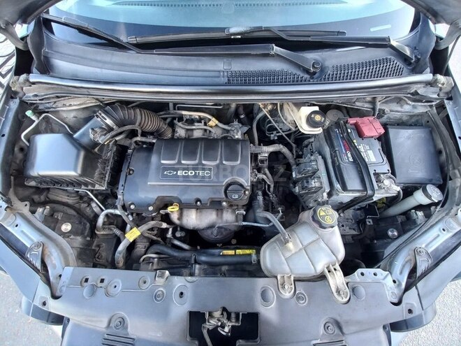 Chevrolet Aveo-10