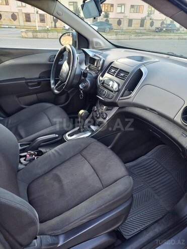 Chevrolet Aveo-9
