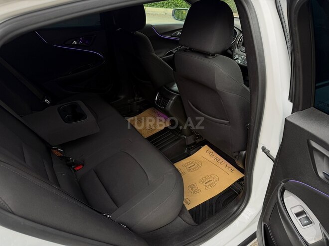 Chevrolet Malibu-13