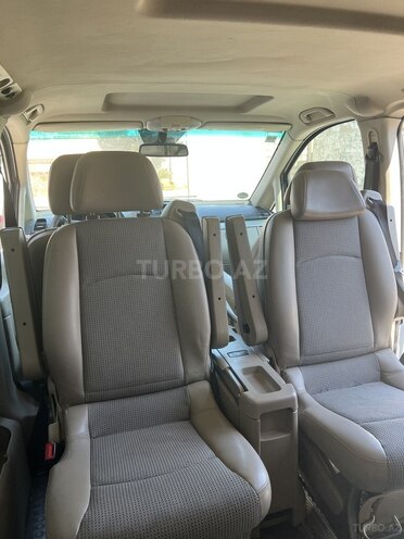Mercedes Viano-5