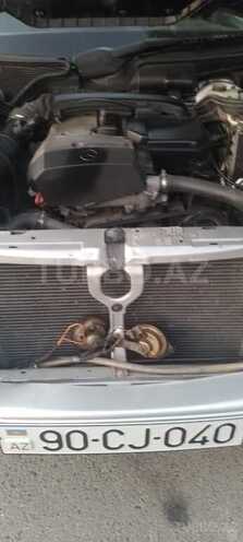 Mercedes E 230-6