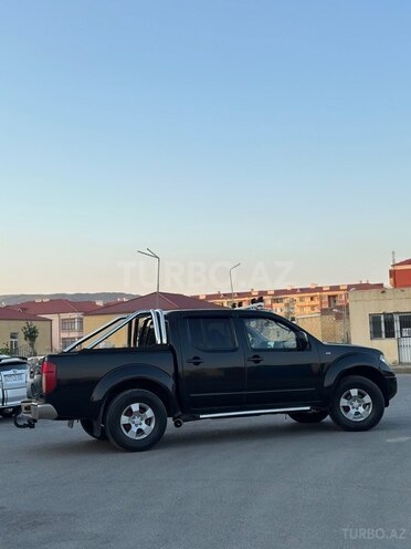 Nissan Navara-4
