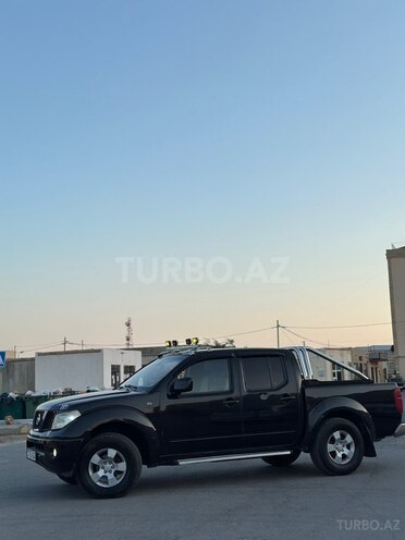 Nissan Navara-5