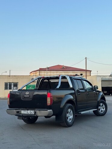 Nissan Navara-2