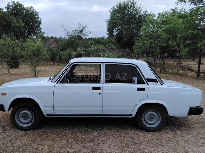 LADA (VAZ) 2107-4