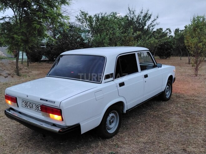LADA (VAZ) 2107-10