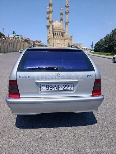 Mercedes C 220-2