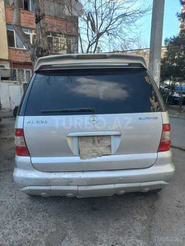 Mercedes ML 320-2