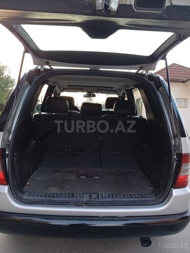 Mercedes ML 430-11