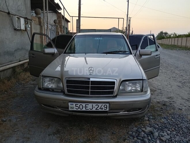 Mercedes C 220 1994, 639,000 km - 2.2 l - Salyan
