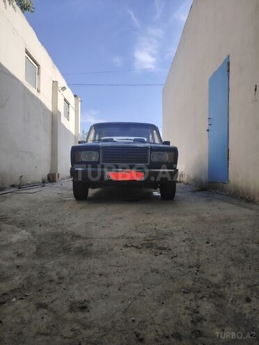 LADA (VAZ) 2107-1