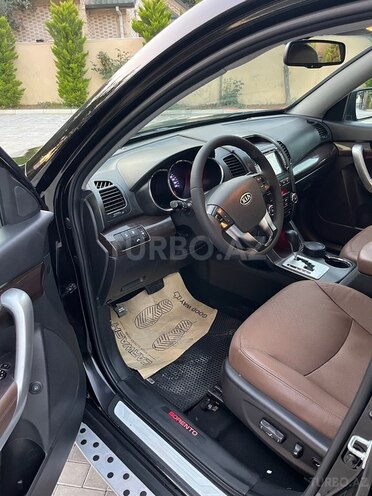 Kia Sorento-9