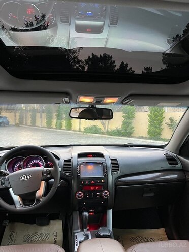 Kia Sorento-10