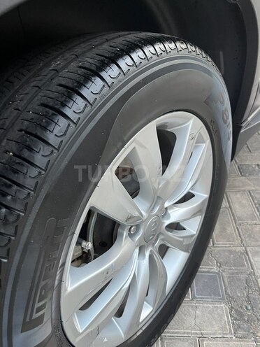 Kia Sorento-13