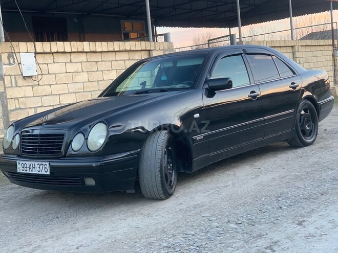 Mercedes E 200-6