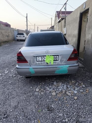 Mercedes C 180-2