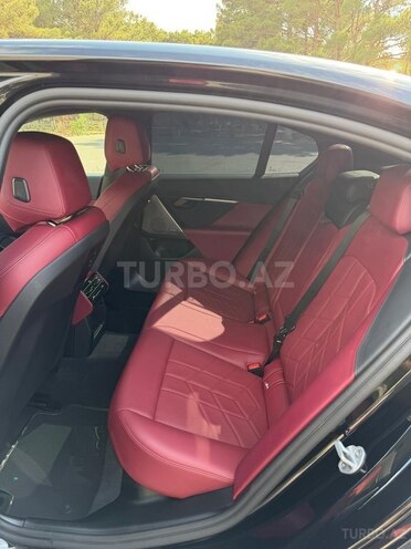 BMW 530-11
