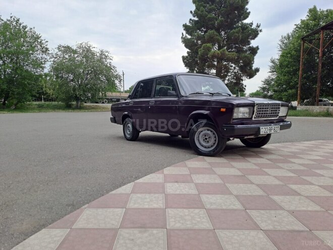 LADA (VAZ) 2107-2