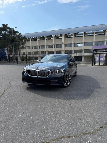 BMW 530-1