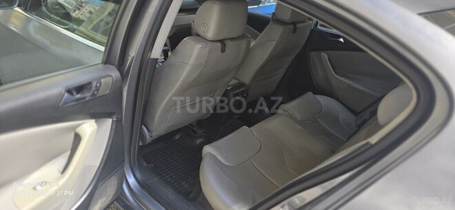 Volkswagen Passat-17