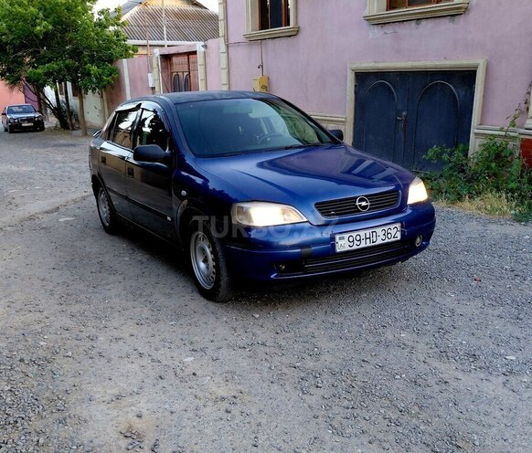 Opel Astra-1