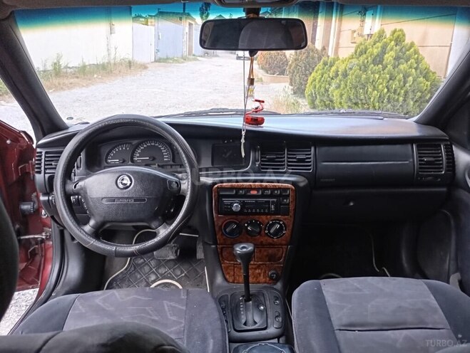 Opel Vectra-6