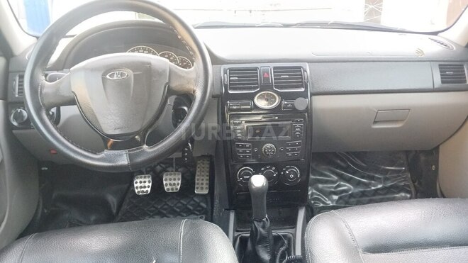 LADA (VAZ) Priora-8