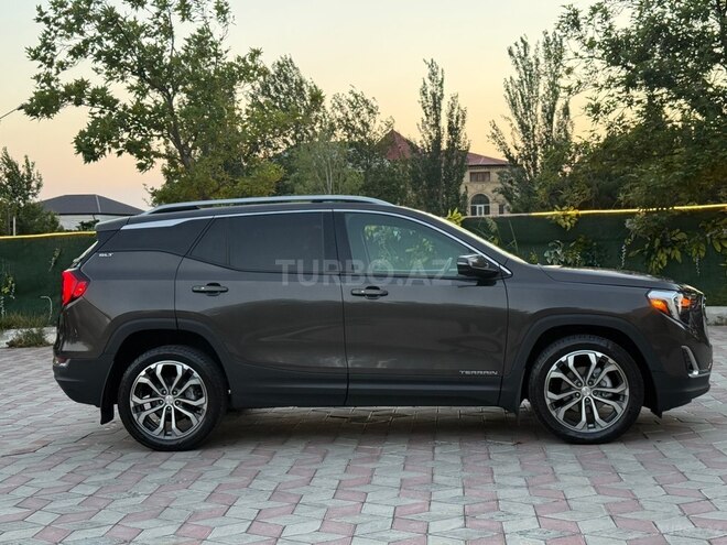 GMC Terrain-16