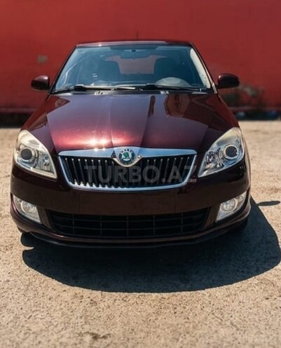 Skoda Fabia-1
