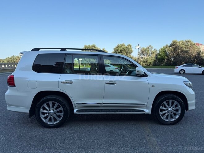 Toyota Land Cruiser-4