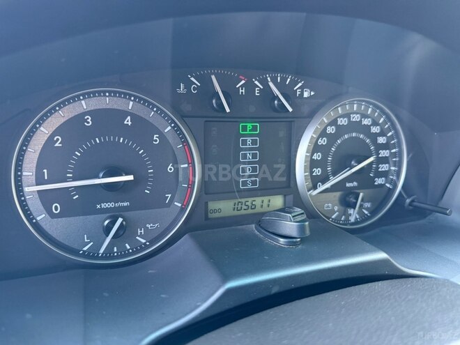 Toyota Land Cruiser-8