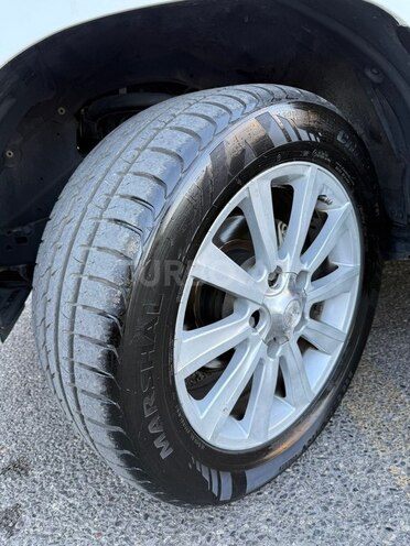 Toyota Land Cruiser-7